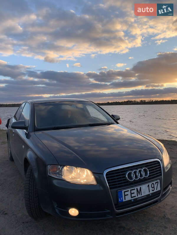 Седан Audi A4 2006 в Ровно