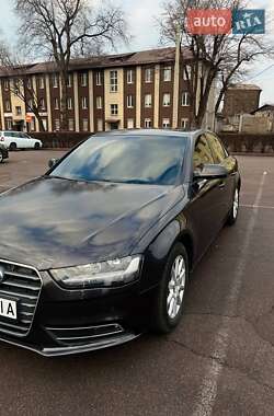 Седан Audi A4 2012 в Кам'янському