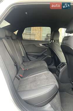 Седан Audi A4 2021 в Одессе