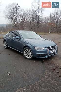 Седан Audi A4 2015 в Днепре