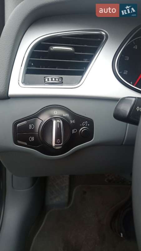 Седан Audi A4 2015 в Днепре