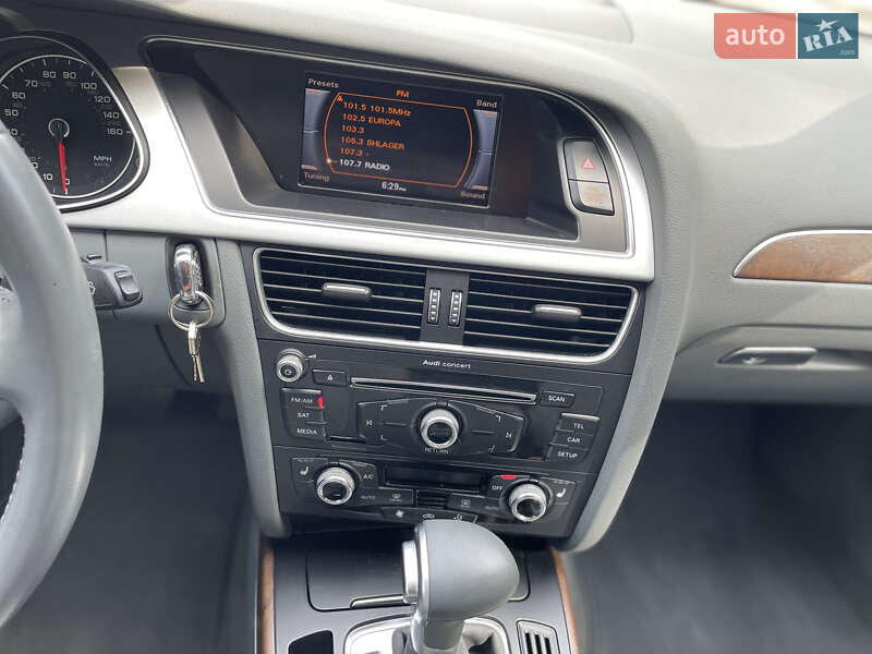Седан Audi A4 2015 в Днепре