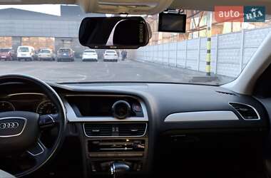 Седан Audi A4 2015 в 