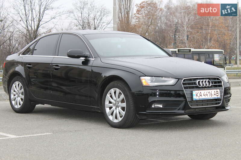 Седан Audi A4 2013 в Києві
