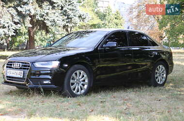 Седан Audi A4 2013 в Киеве