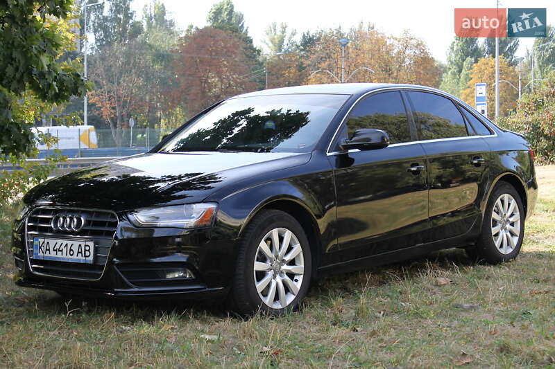 Седан Audi A4 2013 в Києві