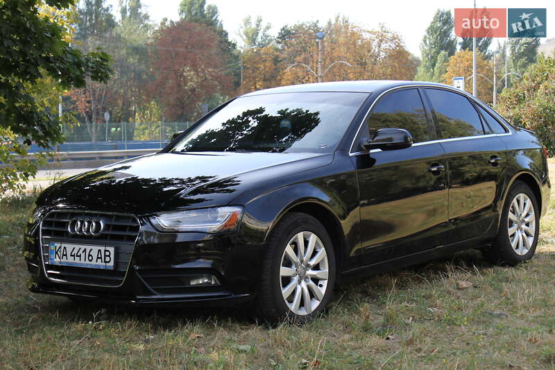 Седан Audi A4 2013 в Києві