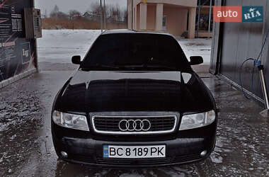 Седан Audi A4 2000 в Львові