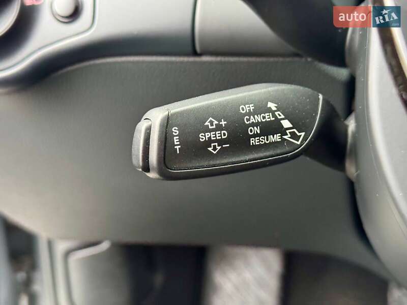 Седан Audi A4 2014 в Киеве