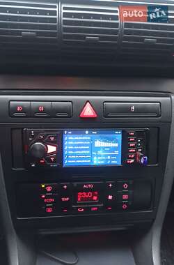 Седан Audi A4 1999 в 