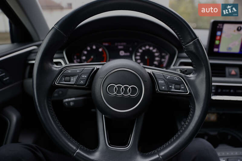 Седан Audi A4 2018 в Полтаві
