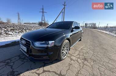 Седан Audi A4 2015 в Умані