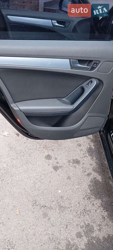Седан Audi A4 2010 в Котельве