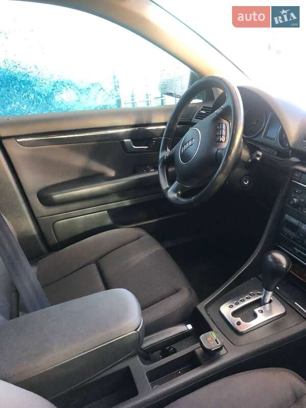 Универсал Audi A4 2004 в Ровно