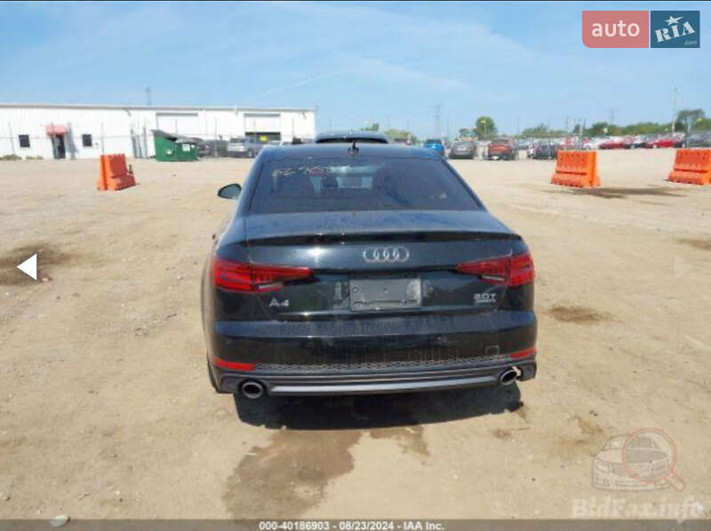 Седан Audi A4 2018 в 