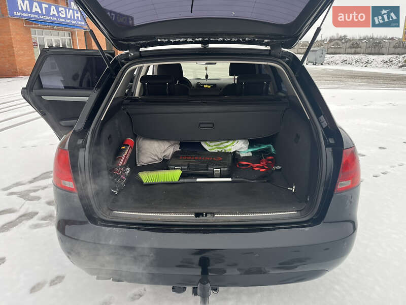 Универсал Audi A4 2005 в Дубровице