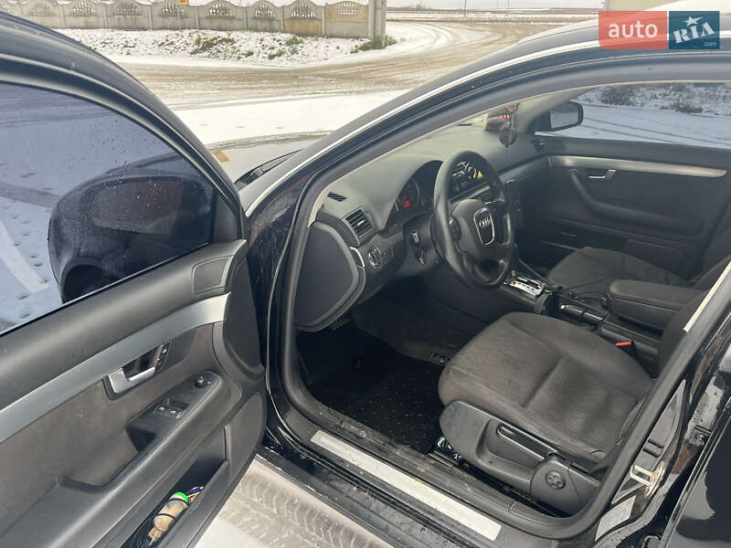 Универсал Audi A4 2005 в Дубровице