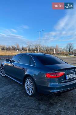 Седан Audi A4 2014 в Стрые