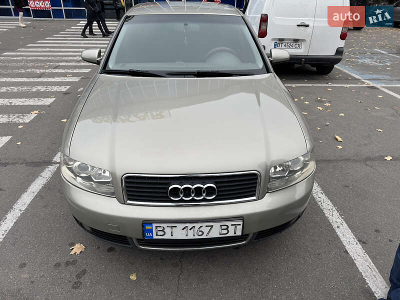 Седан Audi A4 2001 в Києві