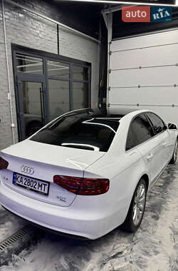 Седан Audi A4 2013 в Киеве