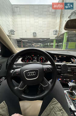 Седан Audi A4 2013 в Киеве
