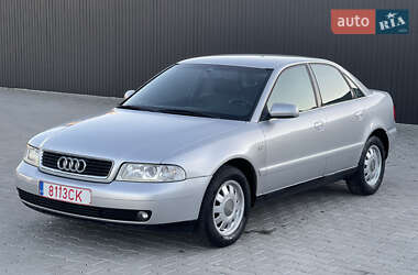 Седан Audi A4 2000 в Чернівцях