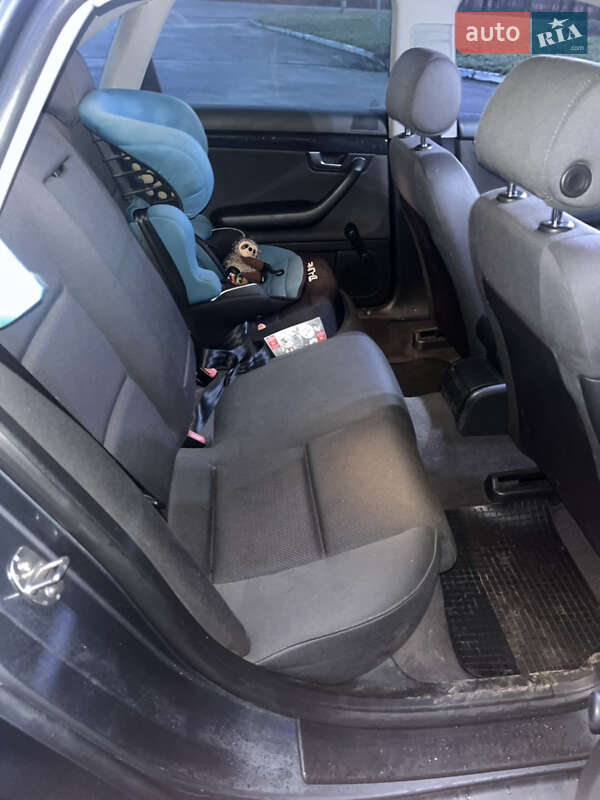 Седан Audi A4 2002 в Чернигове