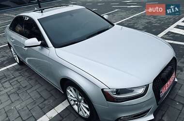 Седан Audi A4 2013 в Луцке