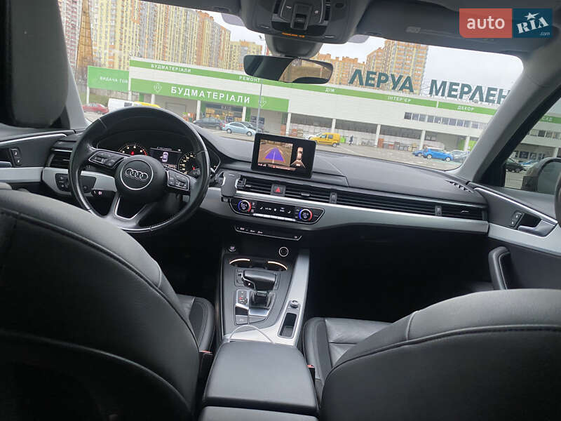 Седан Audi A4 2016 в Киеве