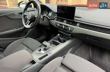 Универсал Audi A4 2019 в 
