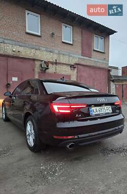 Седан Audi A4 2016 в Киеве