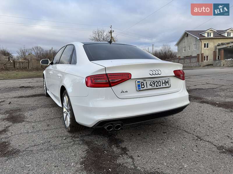Седан Audi A4 2014 в Полтаве