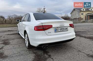 Седан Audi A4 2014 в Полтаві