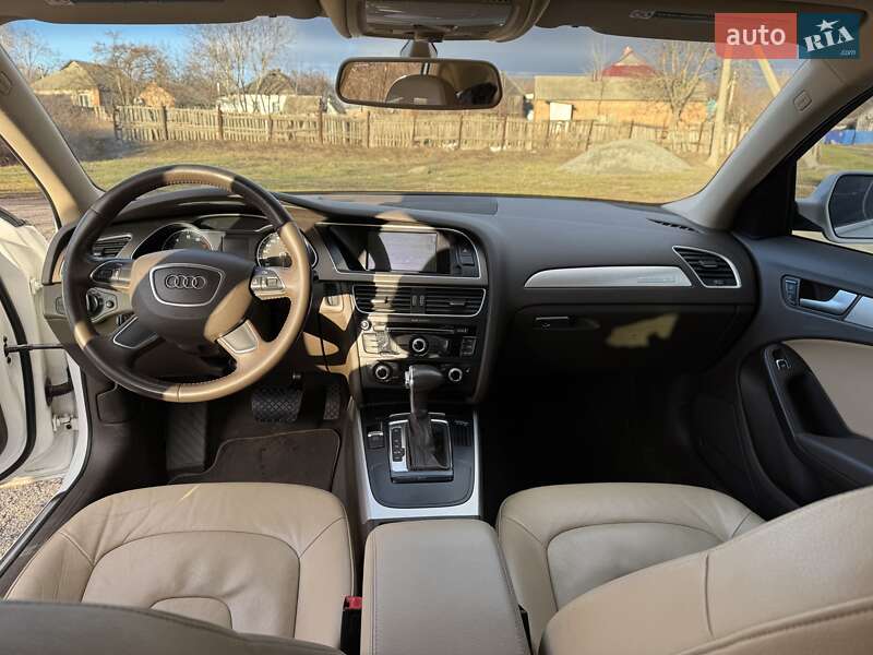 Седан Audi A4 2014 в Полтаве