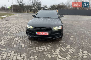 Седан Audi A4 2015 в Червонограде