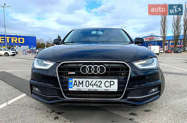 Седан Audi A4 2014 в Львове