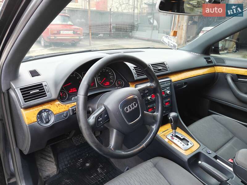 Седан Audi A4 2006 в Сумах