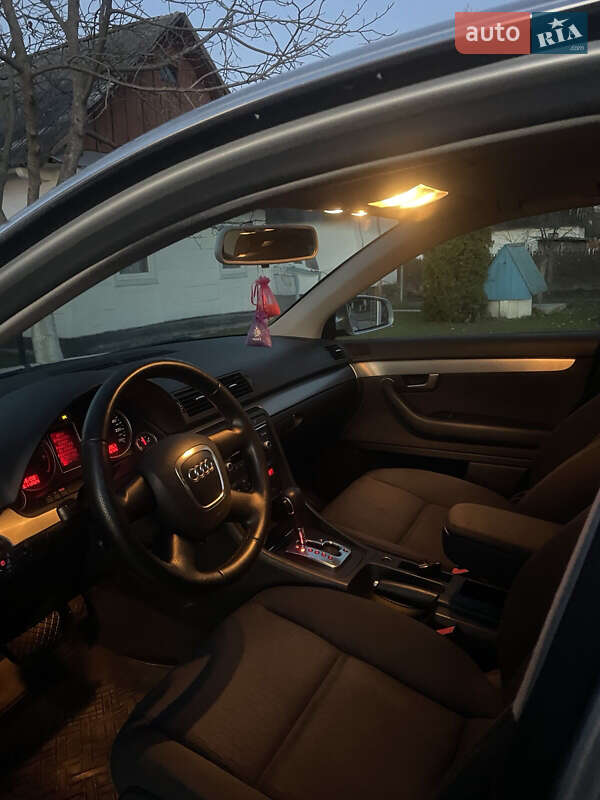 Седан Audi A4 2006 в Луцке