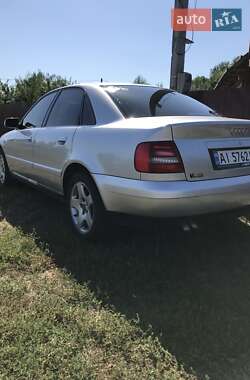 Седан Audi A4 2000 в Києві