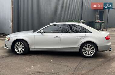 Седан Audi A4 2012 в 
