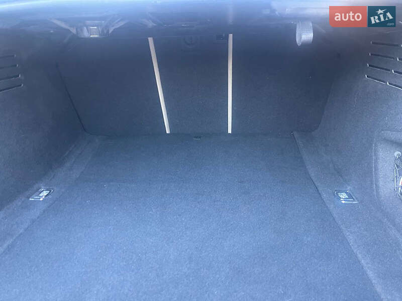 Седан Audi A4 2018 в Киеве