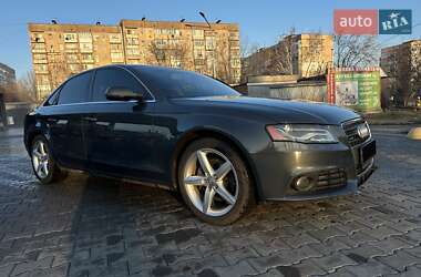 Седан Audi A4 2010 в Кривом Роге