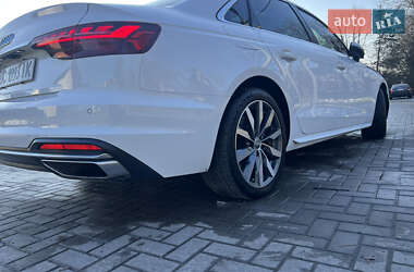 Седан Audi A4 2020 в 