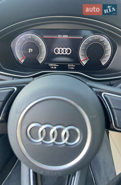 Седан Audi A4 2020 в 