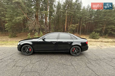 Седан Audi A4 2012 в Кременчуці