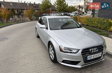 Седан Audi A4 2012 в 