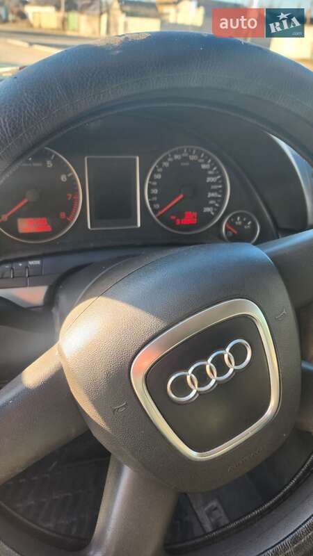 Седан Audi A4 2005 в Николаеве