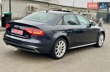 Седан Audi A4 2014 в Киеве