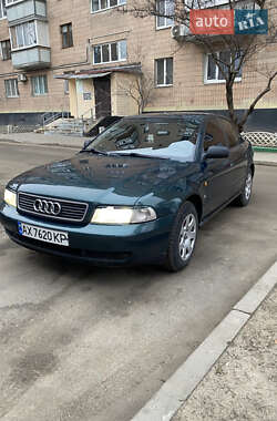 Седан Audi A4 1995 в Харкові