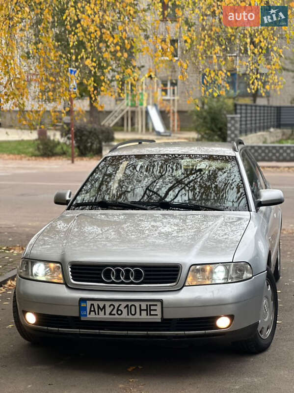 Універсал Audi A4 2000 в Києві